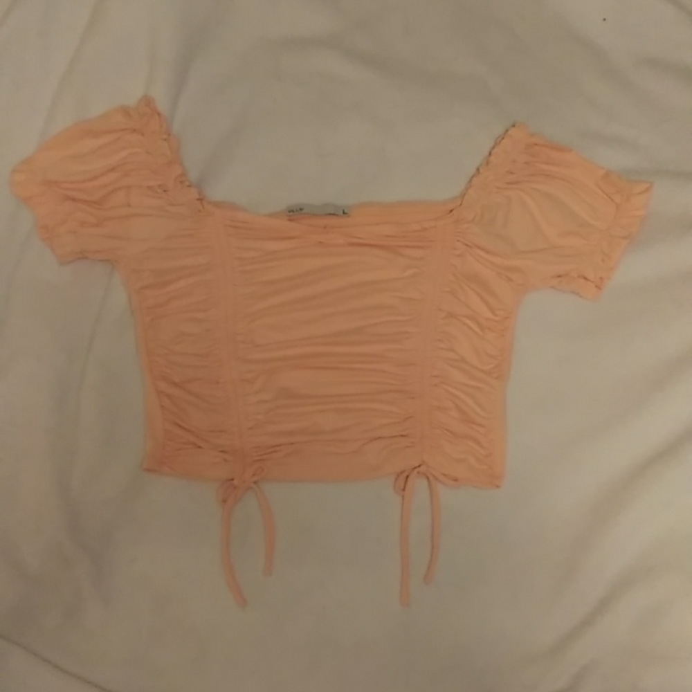 InLUV Women's Crop Top. Size Large. Color Peach.